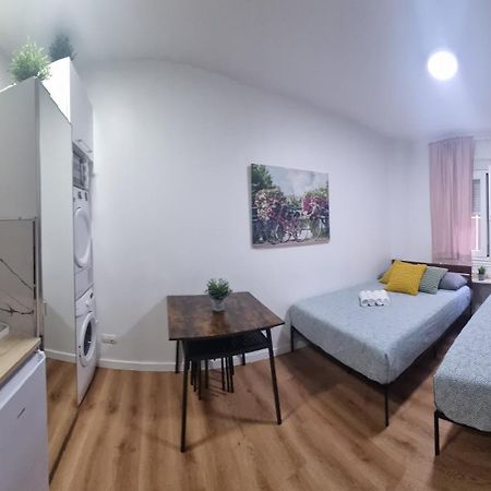 #1 Mini Studio Lovely Granvia Especial Grupos 마드리드 외부 사진