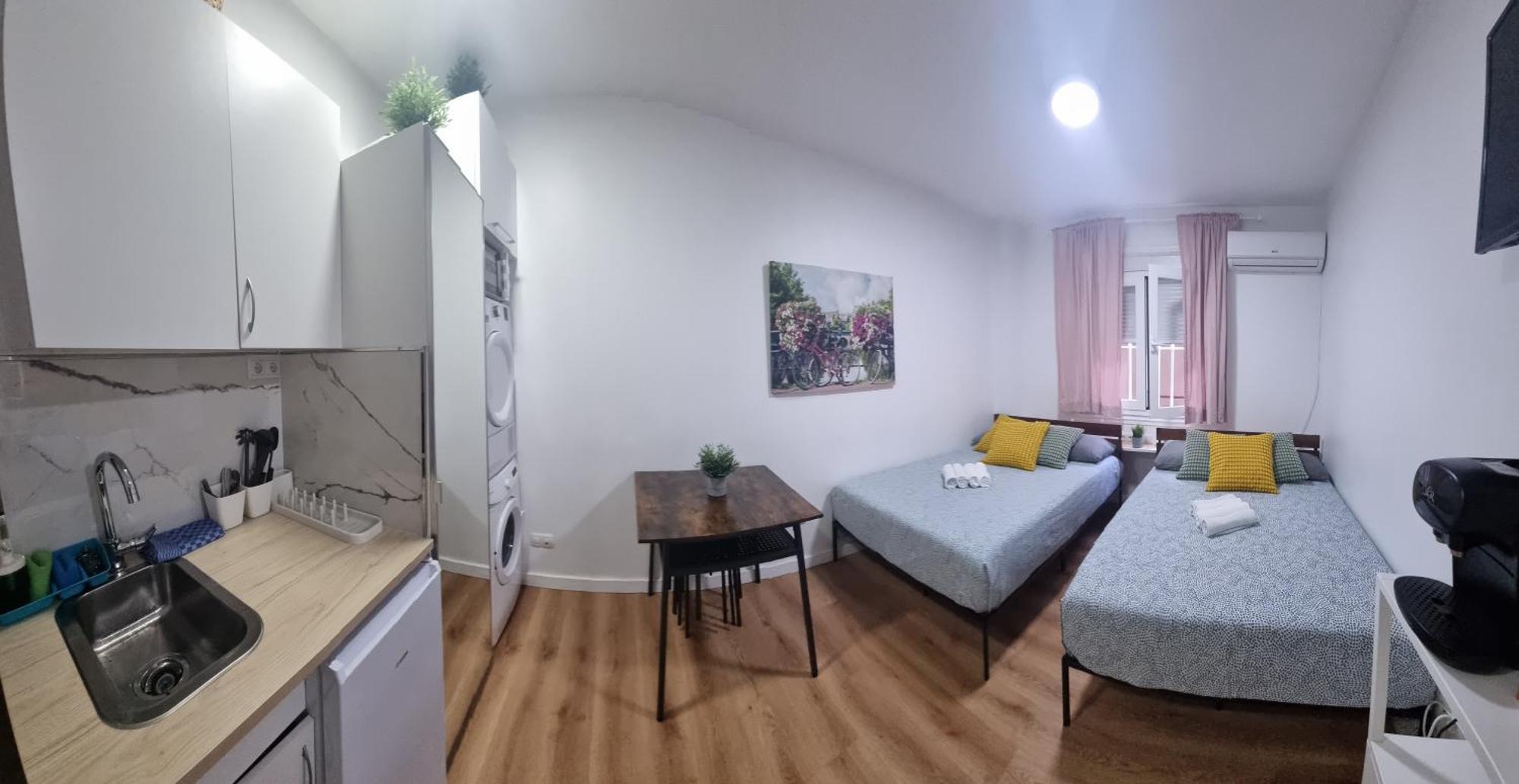 #1 Mini Studio Lovely Granvia Especial Grupos 마드리드 외부 사진